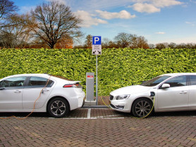 Las ventas de coches eléctricos se disparan en el 2018 con respecto al resto de vehículos<br>